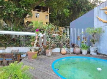 Casa · 450m² · 4 Quartos · 5 Vagas · Deslumbrante Casa a venda na Rua Sacopã, Lagoa, Rio de Janeiro.