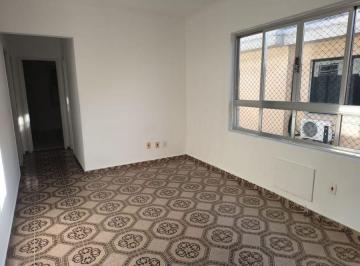 Apartamento · 90m² · 3 Quartos · 1 Vaga · Três dormitórios, garagem fechada, portão exclusivo. Frente