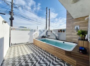 Casa · 66m² · 2 Quartos · 2 Vagas · Casa em Peruíbe com Piscina e Churrasqueira