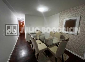 Apartamento · 70m² · 2 Quartos · Apartamento :  / Residencial / Leblon