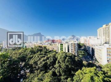 Apartamento · 70m² · 2 Quartos · 1 Vaga · Apartamento de 2 quartos à venda no Leblon, 1 vaga, reformado.
