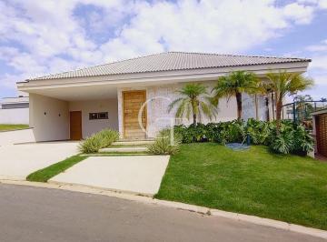 Casa para Alugar com 03 Suítes - Condomínio Villas do Golfe · Casa para Alugar com 03 Suítes - Condomínio Villas do Golfe