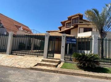 Casa de 5 quartos, Brasília · Conquiste Já: Casa 5 Suítes com Piscina e Área Verde no Lago Sul