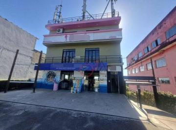 eaff00854ecc885c4b88ecb61237220bd15dc1cb · Sala comercial em frente do condomínio Alphaville Granja Viana