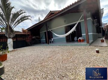 Casa · 230m² · 4 Quartos · 4 Vagas · AMPLA CASA ACONCHEGANTE SOZINHA NO TERRENO NA PRAIA DE ITAJUBA