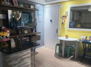 Apartamento · 43m² · 2 Quartos · 1 Vaga · Apartamento térreo de 2 quartos e 1 vaga no bairro Vila Nova.