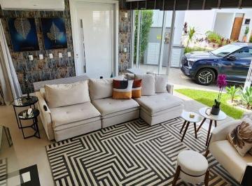 Casa · 230m² · 2 Quartos · 3 Vagas · Casa no Residencial Village dos Ipês em Balneário Camboriú