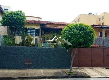 Casa · 300m² · 4 Quartos · 4 Vagas · Casa - 300m² - 04 Quartos - 04 Vagas