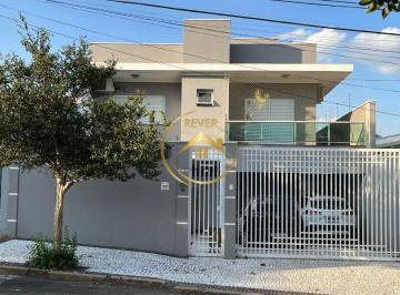 Casa · 250m² · 3 Quartos · 4 Vagas · Sobrado à venda em Campinas, Jardim Nossa Senhora Auxiliadora, com 3 suítes, com 250 m²