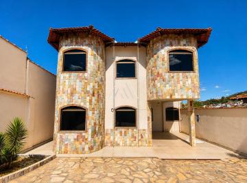 Casa · 300m² · 5 Quartos · 1 Vaga · CASA À VENDA | SANTO ANTÔNIO - ITAÚNA/MG