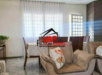 Casa · 200m² · 3 Quartos · Excelente Oportunidade no Alípio de Melo – Residencial ou Comercial!