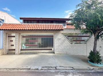 Casa · 319m² · 3 Quartos · 3 Vagas · Casa RESIDENCIAL para LOCAÇÃO, localizada no bairro JARDIM FLORESTAL, em Jundiaí/SP.