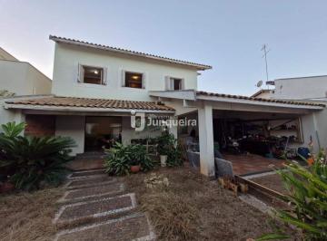 Casa · 265m² · 3 Quartos · 4 Vagas · Casa em Condomínio à venda em Piracicaba (Dois Córregos) | 3 quartos (1 suíte) | 4 vagas