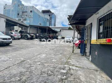 Comercial · 900m² · Estacionamento com Lavagem no Centro de São Bernardo do Campo.