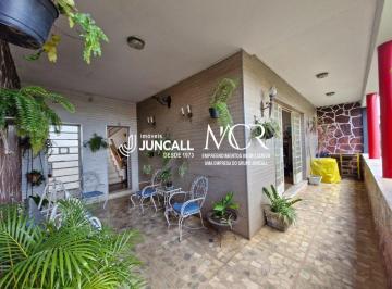 Casa · 480m² · 10 Quartos · 2 Vagas · Casa de 10 quartos e 2 vagas de garagem a Venda no bairro Santa Tereza!