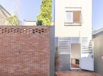 46f9f070-7a2b-4c3c-acc7-eb2f44de0dab · Confortável casa para venda em Paraíso com 4 quartos, sendo 1 suíte, 244m²