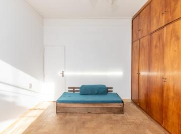 fe98d74d-70b6-4c88-8671-e6e2fbae9812 · Deslumbrante casa para venda em Paraíso com 4 quartos, sendo 1 suíte, 244m²