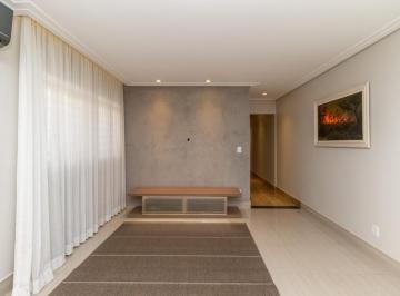 e926223a-06b7-4f26-baa4-857443cc1892 · Atraente casa para venda em Parque São Domingos com 3 quartos, sendo 1 suíte, 142m²