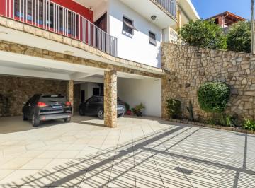 8ba4531c-23ad-47c1-9144-48b569d08fb4 · Elegante casa para venda em Jardim das Flores com 3 quartos, sendo 1 suíte, 337m²