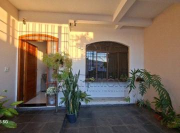 Casa · 150m² · 3 Quartos · SOBRADO COM 3 QUARTOS - Hortência
