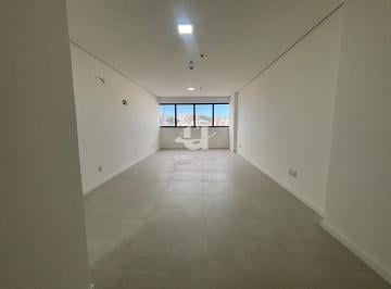 Comercial · 83m² · 1 Vaga · Sala - Centro