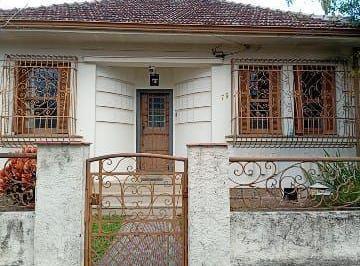 Casa · 253m² · 3 Quartos · 3 Vagas · Casa em Azenha