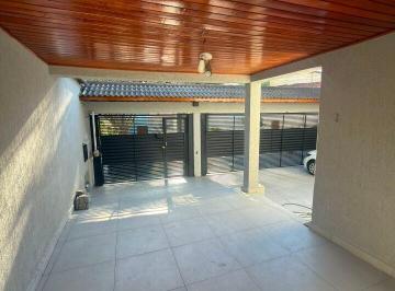 Casa · 200m² · 3 Quartos · 5 Vagas · maravilhosa casa térrea