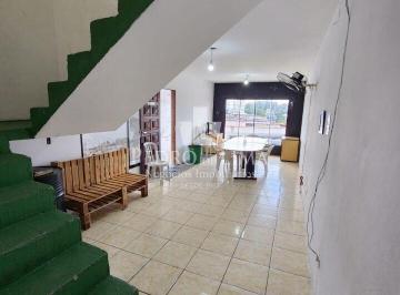 Casa · 335m² · 5 Quartos · 8 Vagas · Casa Ampla com Salão Comercial e 8 Vagas no Cangaíba