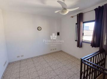 Casa · 162m² · 3 Quartos · 4 Vagas · Casa Ampla, 162 m², com 4 vagas, 1 suíte, 4 quartos, 2 cozinhas, 3 banheiros, lavandeira na Penha