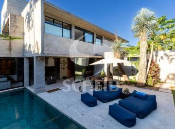 Casa · 590m² · 4 Quartos · 7 Vagas · Casa à venda no Alphaville 3 com 590 m², piscina, elevador e 7 vagas