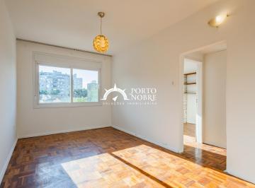Apartamento · 122m² · 2 Quartos · Apartamento de 2 Quartos com pátio no bairro Petrópolis