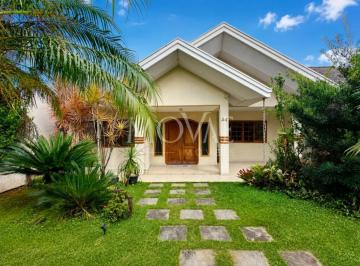 Casa · 600m² · 4 Quartos · 5 Vagas · Casa em condomínio de Alto Padrão - Voltado para natureza