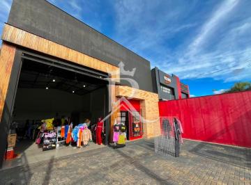 Comercial · 178m² · 6 Vagas · ALUGO Barracão em Avenida Movimentada na Região Leste