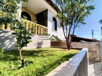 Casa · 250m² · 4 Quartos · 4 Vagas · Casa - 250m² - 04 Quartos - 01 Suíte - 04 Vagas