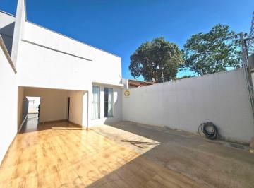 Casa · 180m² · 2 Quartos · 3 Vagas · CASA A VENDA EM PARQUE ITATIAIA APARECIDA DE GOIÂNIA 2 SUITES