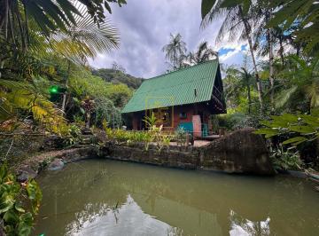 Rural · 1265m² · 2 Quartos · Invista ou viva em meio à natureza neste charmoso chalé em Rodeio