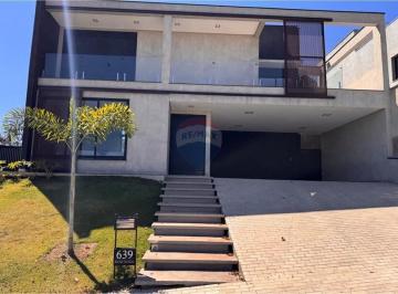 Casa · 284m² · 3 Quartos · 6 Vagas · Casa de Condomínio para alugar em Morro Verde de 283.60m² com 3 Quartos, 1 Suite e 6 Garagens