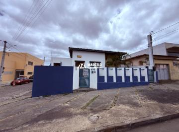Comercial · 220m² · 6 Quartos · Prédio Comercial para alugar em Centro de 220.00m² com 6 Quartos