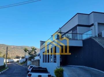 980d936464e6f376893c5b38b07366d6d38cab0e · Linda casa em condomínio alto padrão