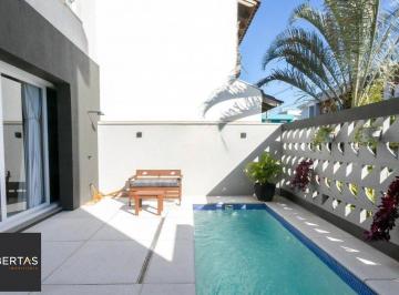 Casa · 140m² · 3 Quartos · 2 Vagas · Casa porteira fechada com 3 suítes na Zona Norte de Porto Alegre