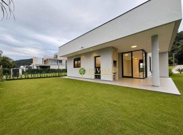 da8a51a389f810a7f031d7bd3d4fb7d309fa0851 · Casa com 3 suítes em Canasvieiras, Florianópolis.