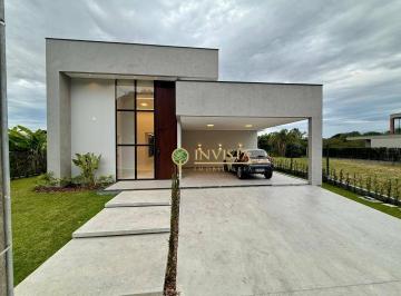 a9493d26d458a3b3da5808c83c1fe5d9781b6ebf · Casa em Canasvieiras com 3 quartos e churrasqueira