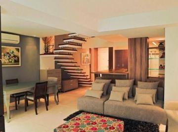 c20bce9311872a884be8e800589c8454d4e4c702 · Apartamento Duplex com 2 suítes no Centro de Florianópolis.