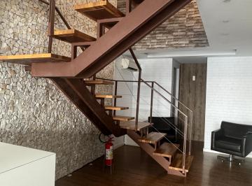 Comercial , Curitiba · Linda loja decorada com mezanino
