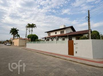 9c003c72 · Casa, 5 dormitórios, 317 m², em Lagoa da Conceição