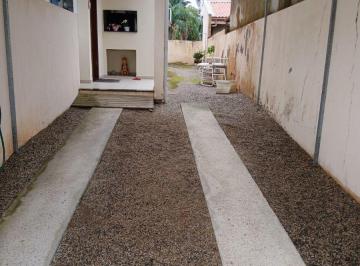 Casa de 3 quartos, Florianópolis · Estamos com excelente Sobrado para venda com 3 quartos um é suite fica no Centro dos Ingleses.