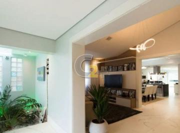 Casa de 3 quartos, São Paulo · Casa à venda no Pacaembu 300mts, 3 suítes e 5 vagas garagem