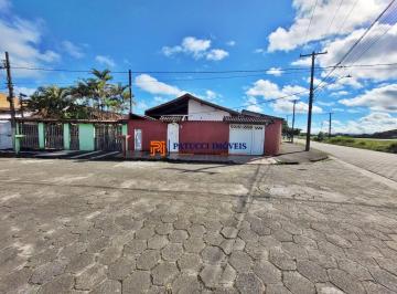 Casa · 310m² · 4 Quartos · 5 Vagas · Casa com Suíte, Edícula e Área Gourmet Próxima à Praia