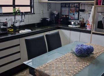 Casa de 3 quartos, São Vicente · Sobrado 03 quartos com suíte