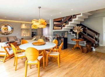 Casa de 6 quartos, Curitiba · Casa em Condomínio Completo | Piscina l 6 Quartos 3 SUÍTES e 4 Vagas - SANTA FELICIDADE